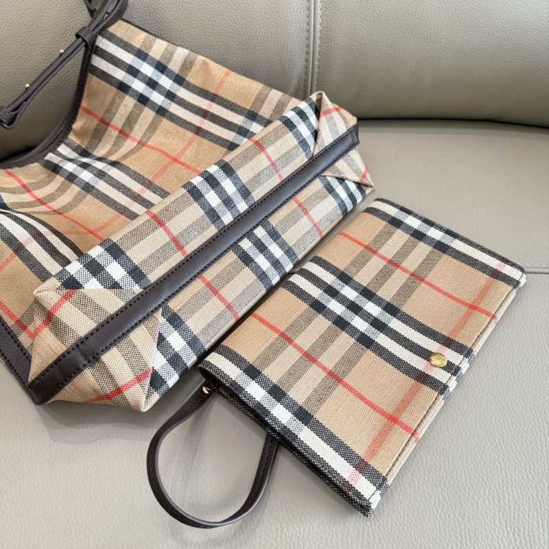Bv*b*rry hobo bags